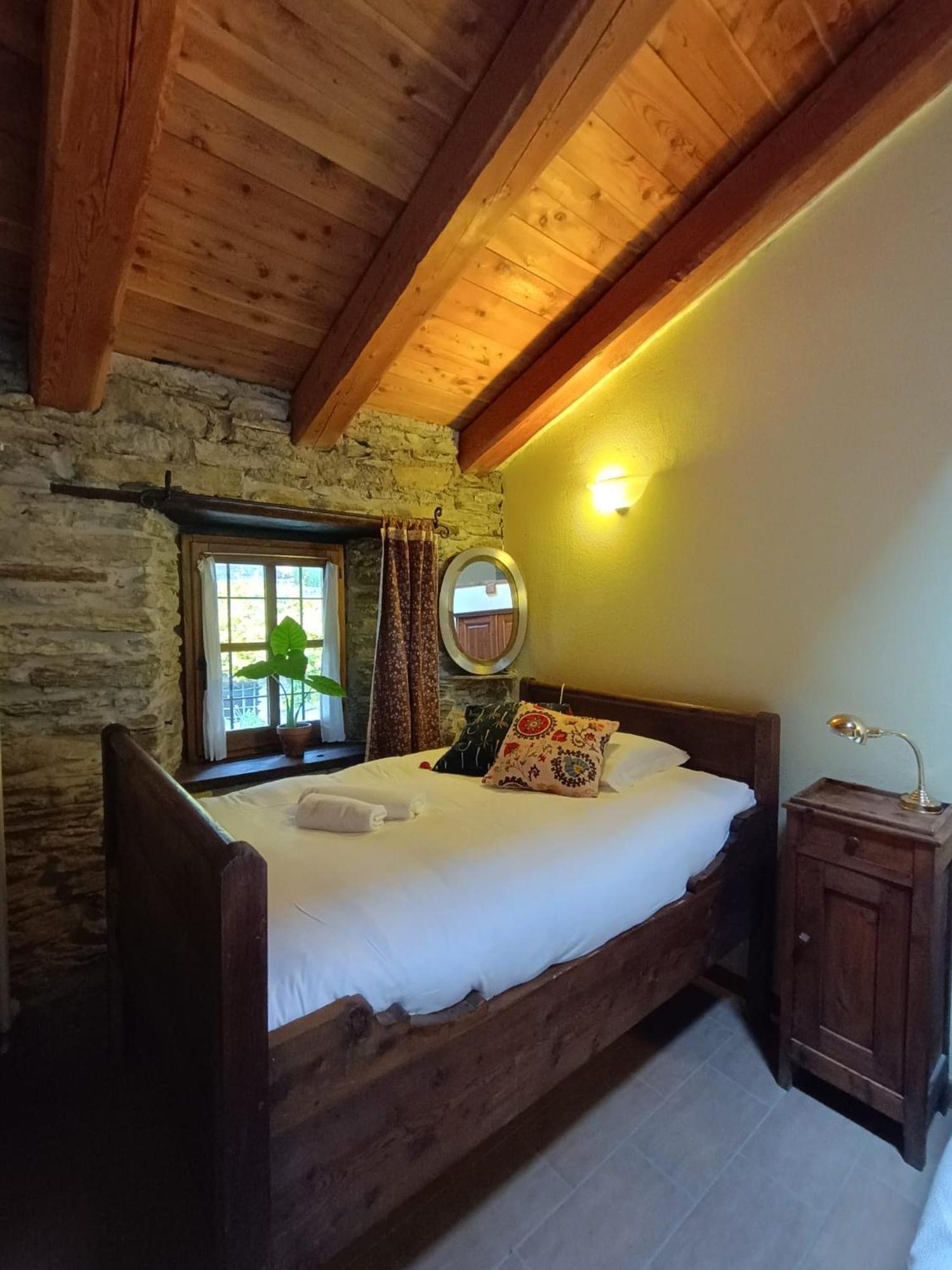 Albergo Diffuso La Marmu Osteria Della Croce Bianca มาร์โมรา ภายนอก รูปภาพ