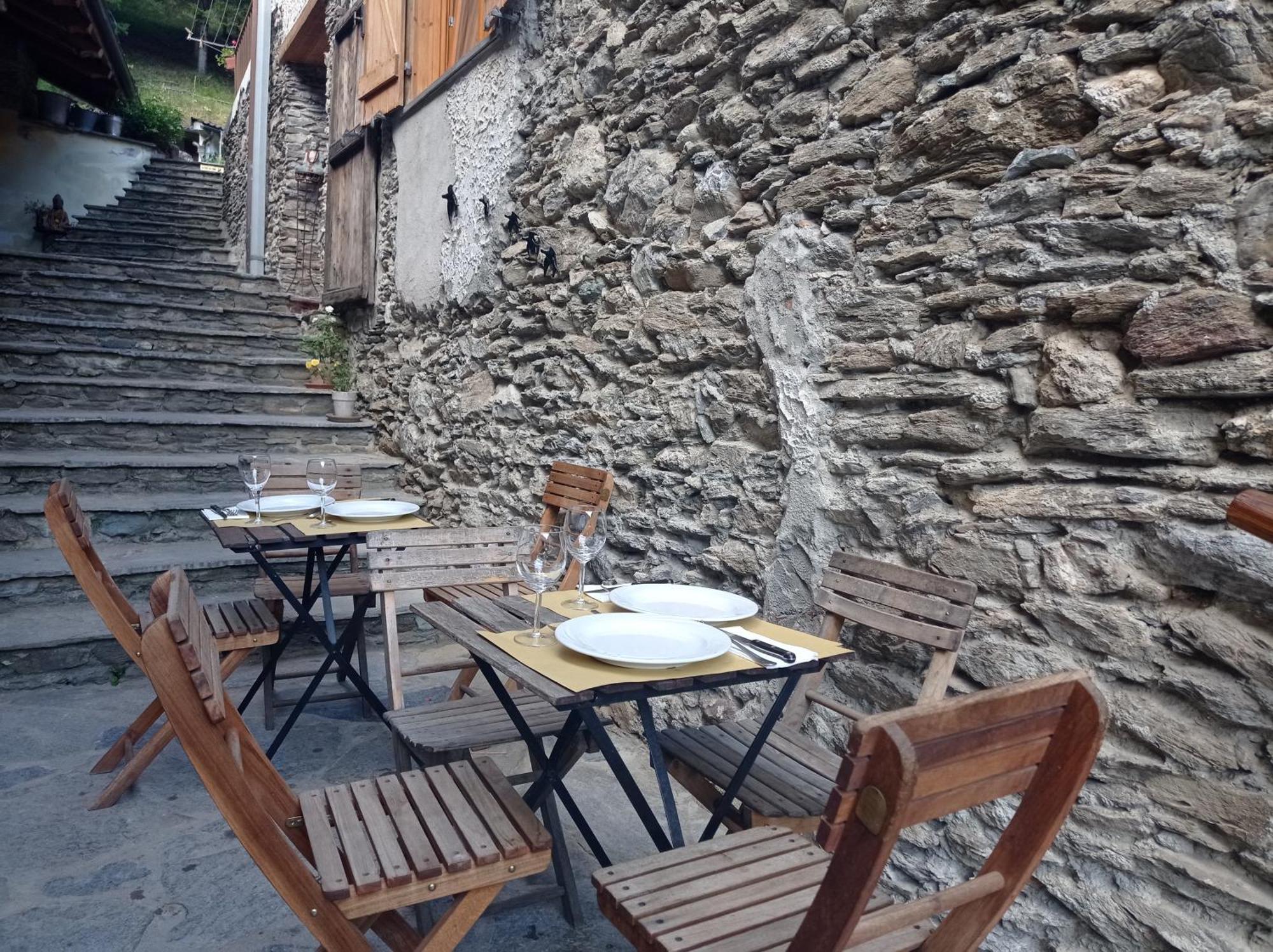 Albergo Diffuso La Marmu Osteria Della Croce Bianca มาร์โมรา ภายนอก รูปภาพ